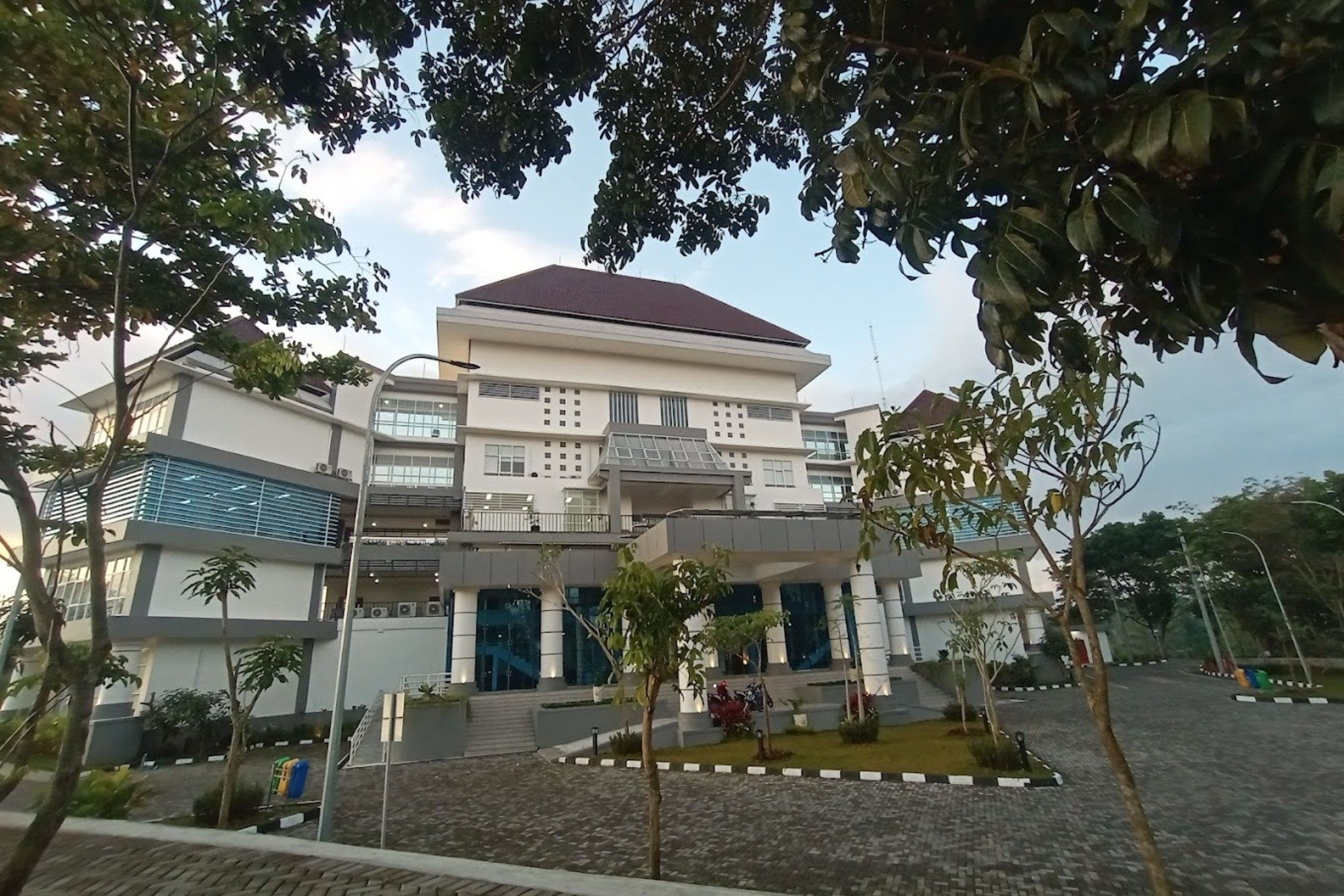 Bangunan Universitas Tidar di Magelang